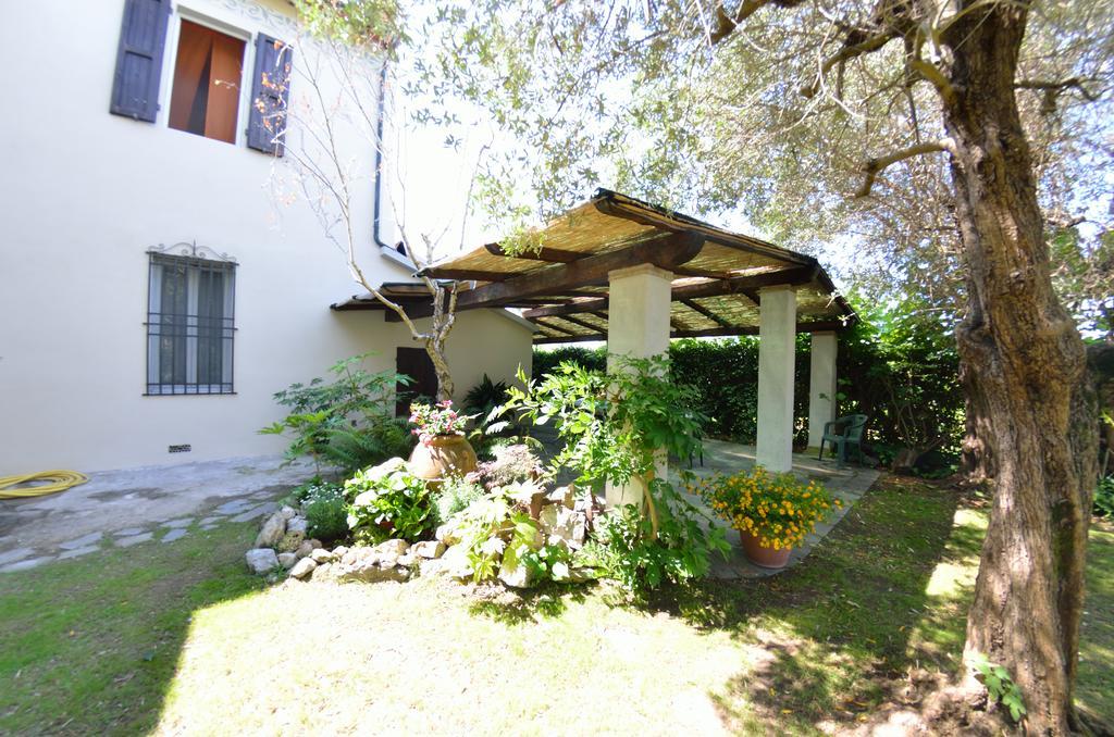 Casa Romana Viareggio Exteriér fotografie